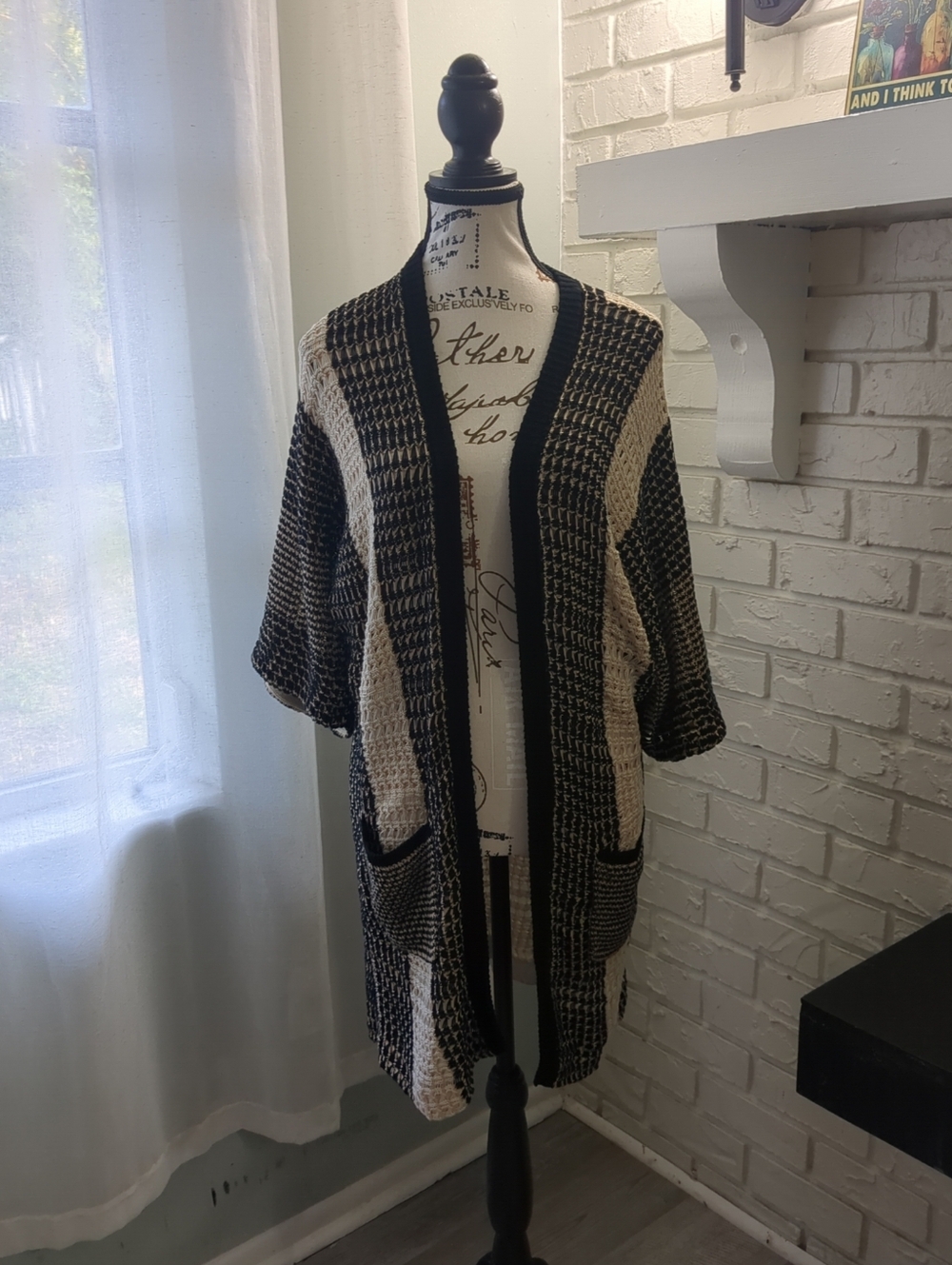 **3/$10** Lucky Brand Open Front Sweater Size Small